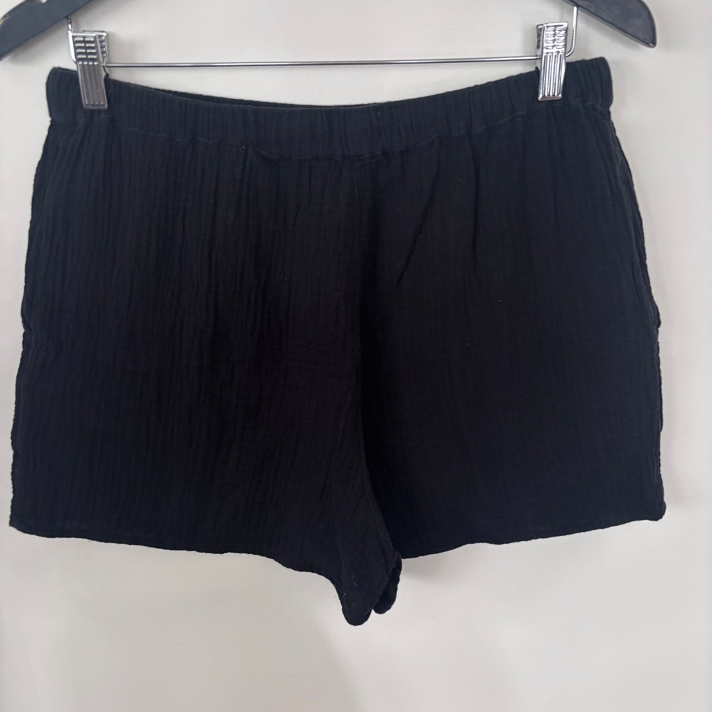 Wilfred Free Cotton Sail Shorts in Black | Sz Medium