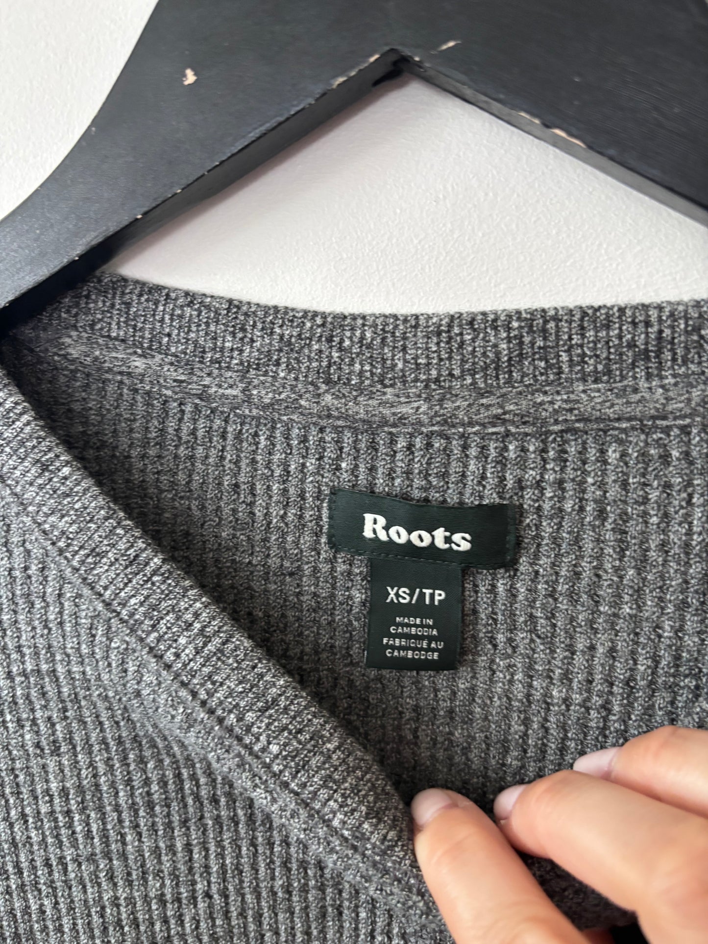 Roots Waffle Relaxed Fit Long Sleeve Shirt Charcoal | Sz XS (fits like sz medium)