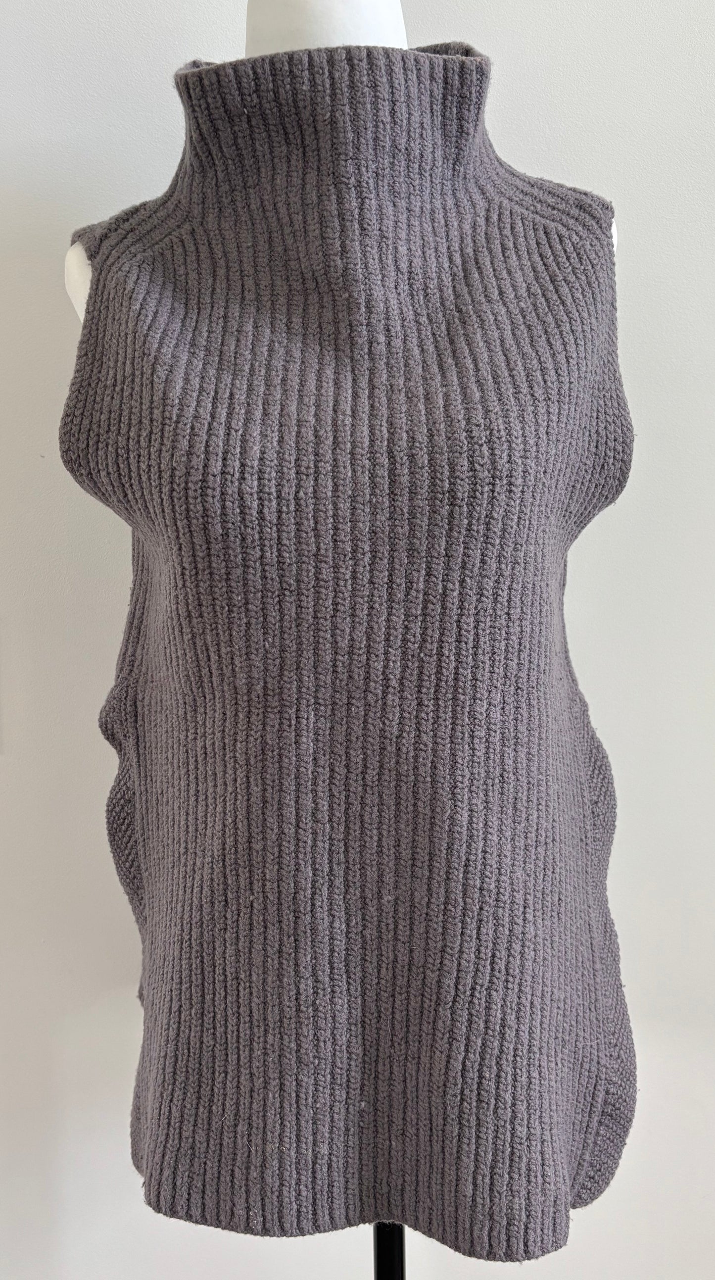 Wilfred Wool Durandal Sleeveless Sweater (Taupe Mocha) | Small