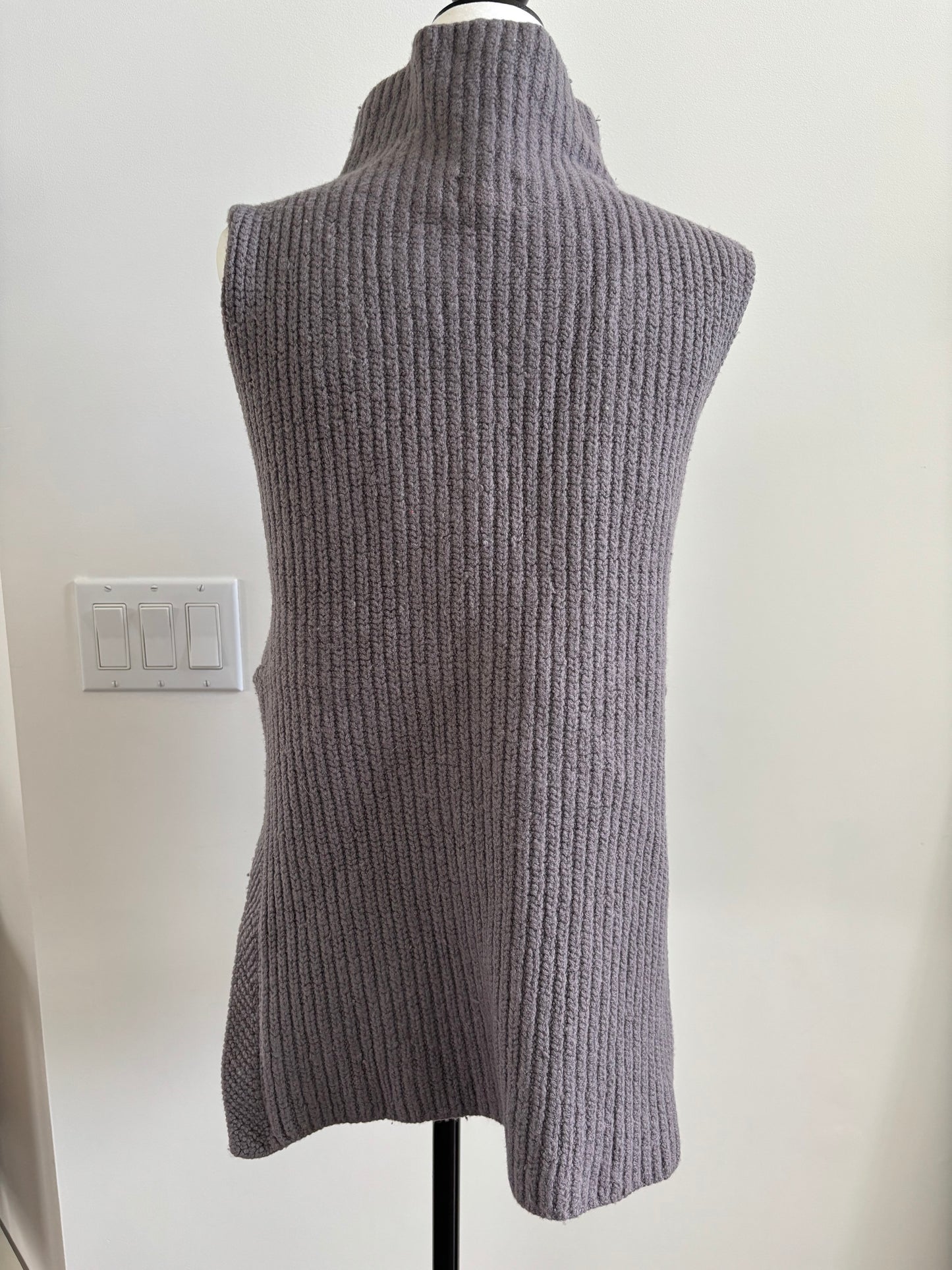 Wilfred Wool Durandal Sleeveless Sweater (Taupe Mocha) | Small