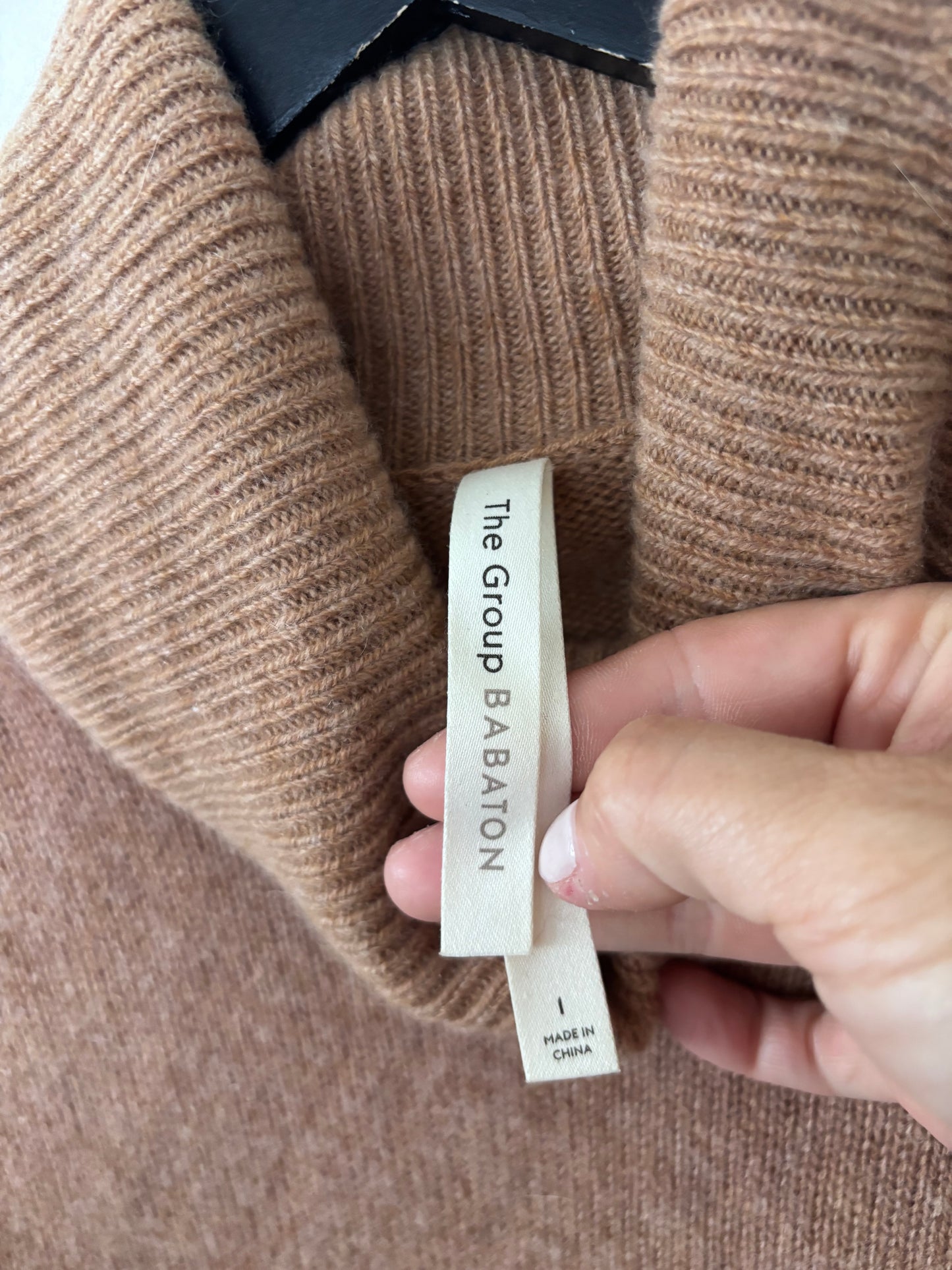Aritzia The Group Babaton Turtleneck | Sz 1 (fits like Medium)