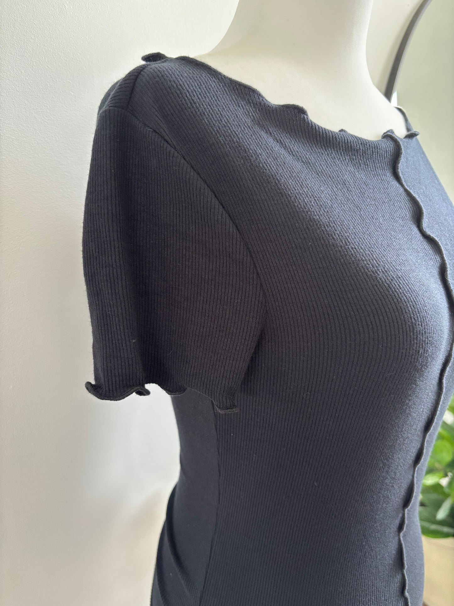 Abercrombie Lettuce Trim Featherweight Top | Medium