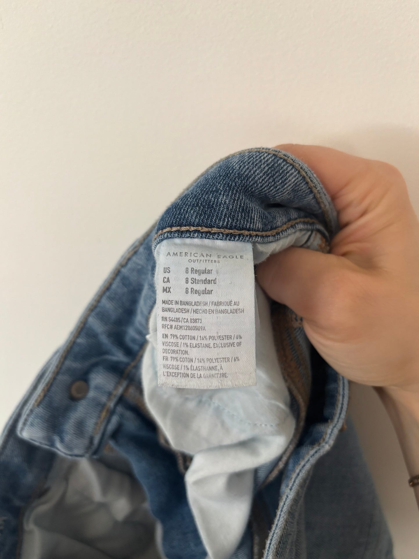 American Eagle Stretch Mom Jeans | Size 8 (N199C8)