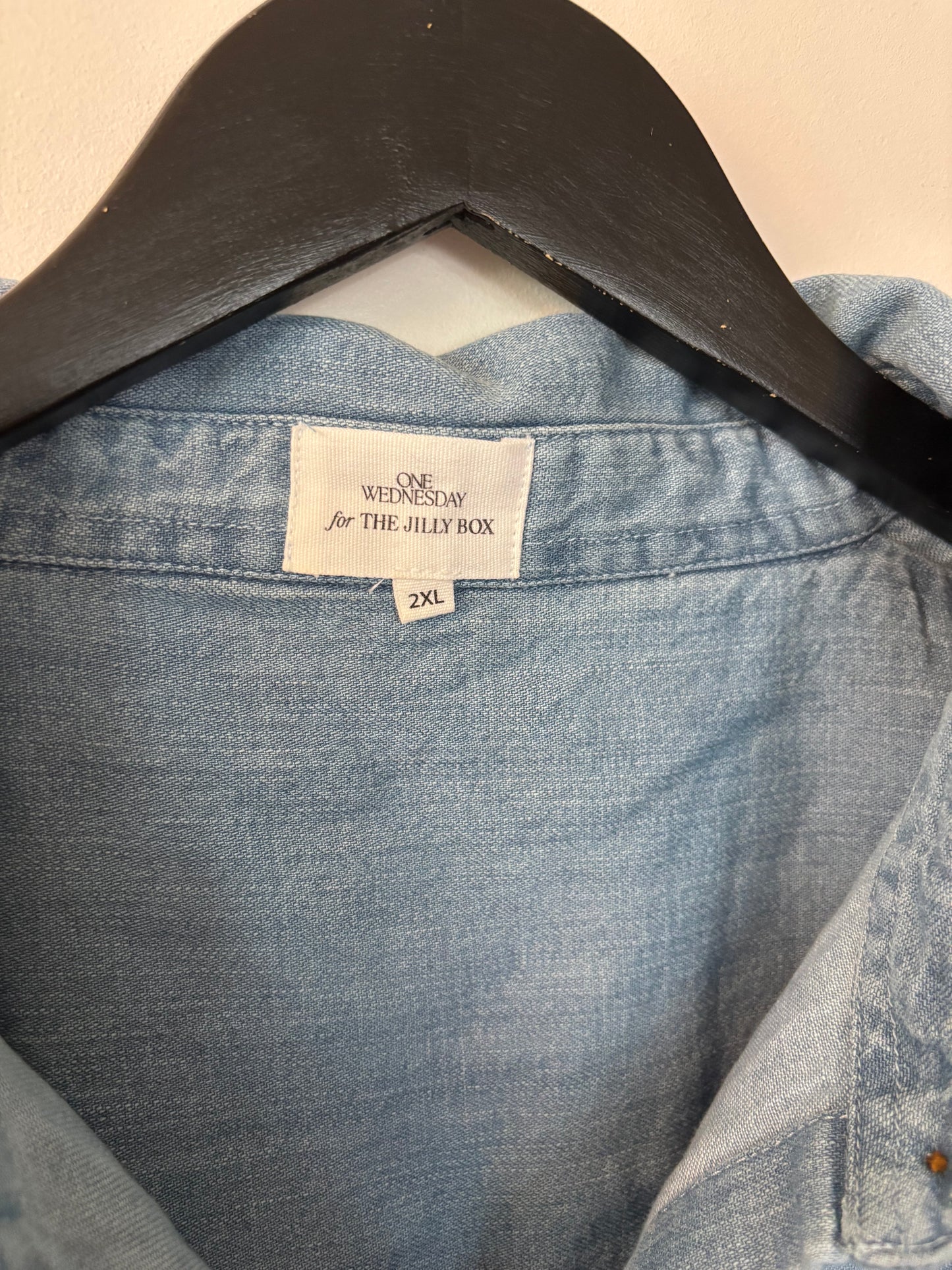 JillyBox X One Wednesday Chambray Oversized Top | Sz XXL