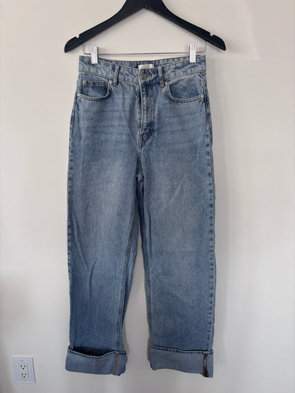 H&M Straight Leg Light Wash Cuffed Jeans | Sz 4