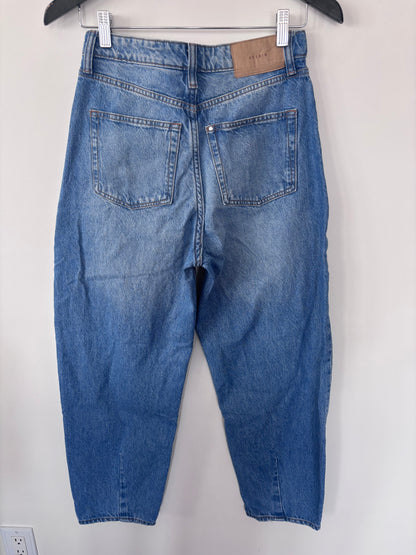 H&M Barrel High Rise Ankle Jeans | Sz 2