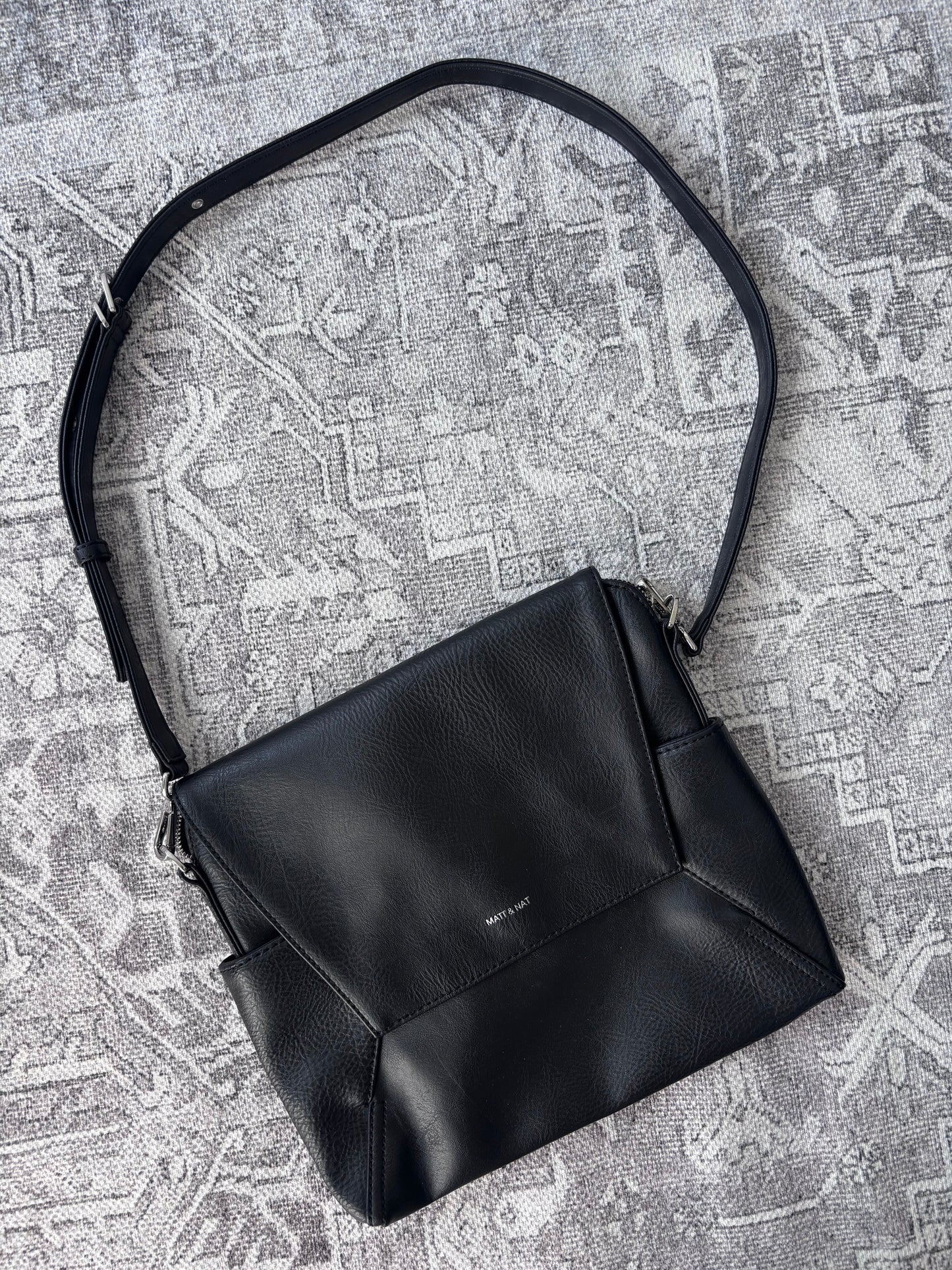Matt & Nat Minka Vegan Hobo Bag/Crossbody Bag in Black