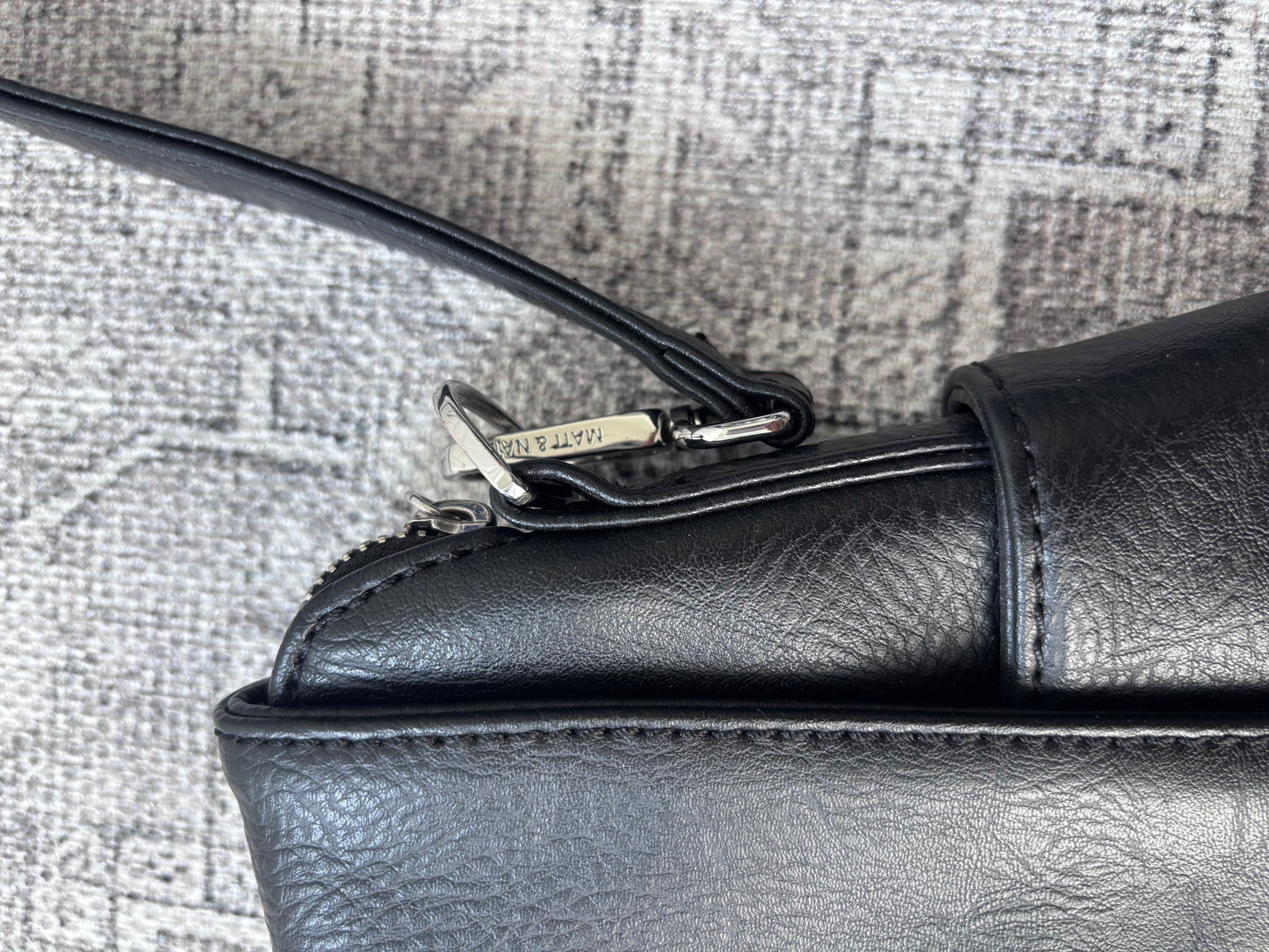 Matt & Nat Minka Vegan Hobo Bag/Crossbody Bag in Black