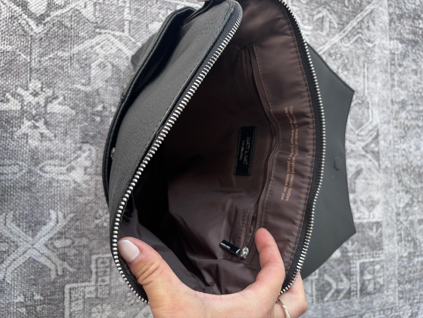 Matt & Nat Minka Vegan Hobo Bag/Crossbody Bag in Black