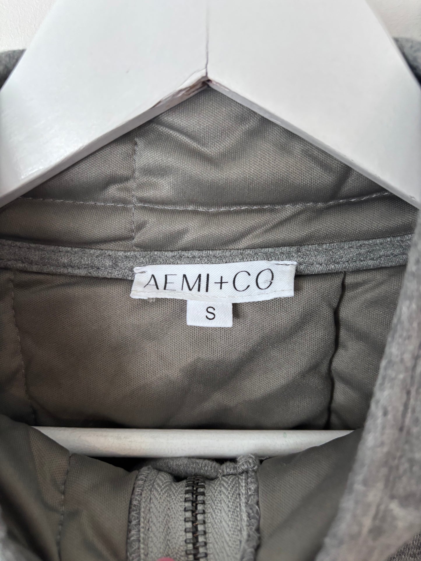 Aemi + Co Dixie Quilted Grey Jacket | Sz Small (fits like Medium or Large)(M56C1)