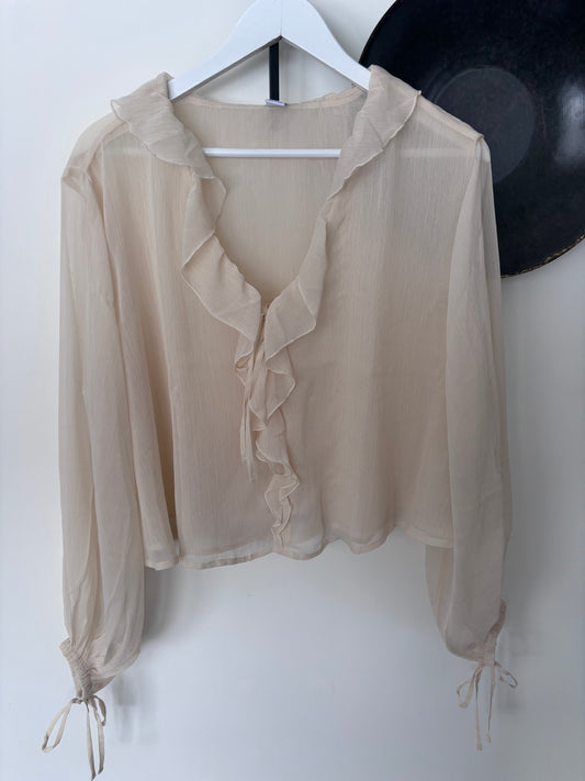 Old Navy Ivory Ruffle Blouse | Sz Medium (Loose fit) (M45W3)