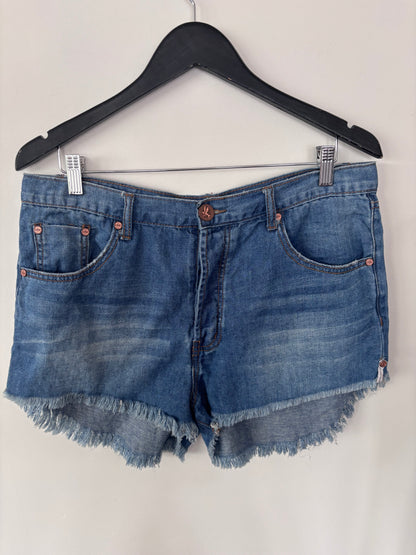 One Teaspoon Cut off Soft Denim Shorts | Sz 31