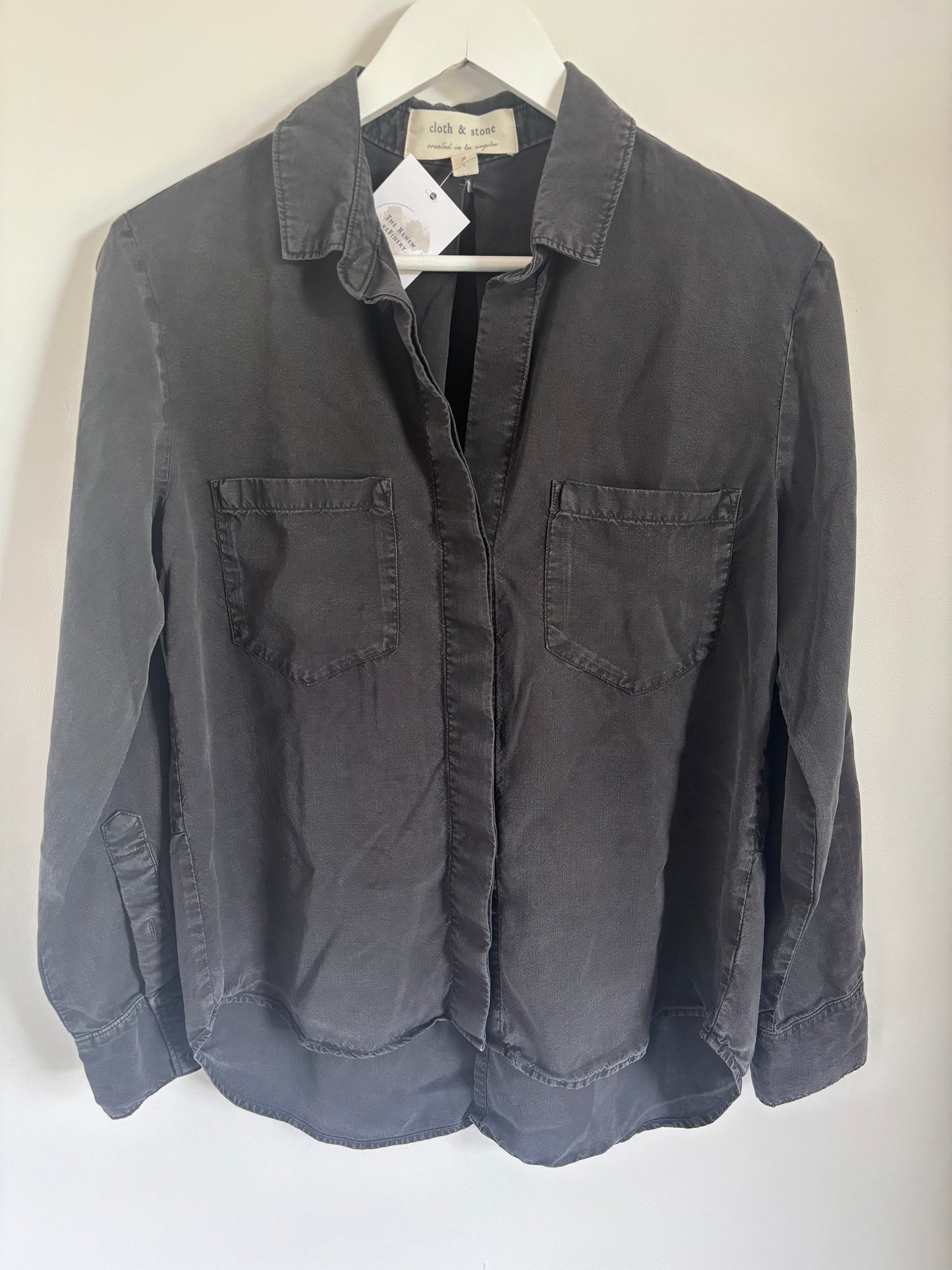 Cloth & Stone Grey Button Up Shirt | Small (loose fit)