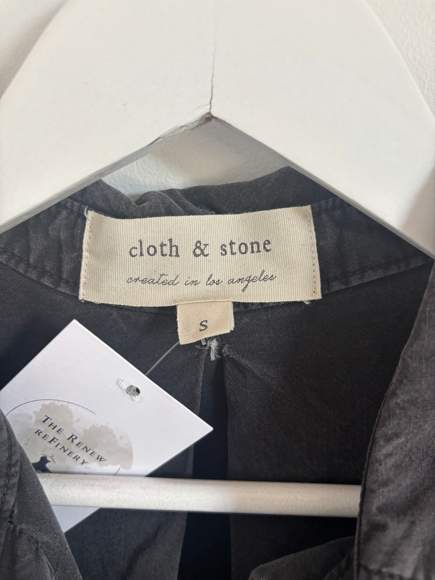Cloth & Stone Grey Button Up Shirt | Small (loose fit)