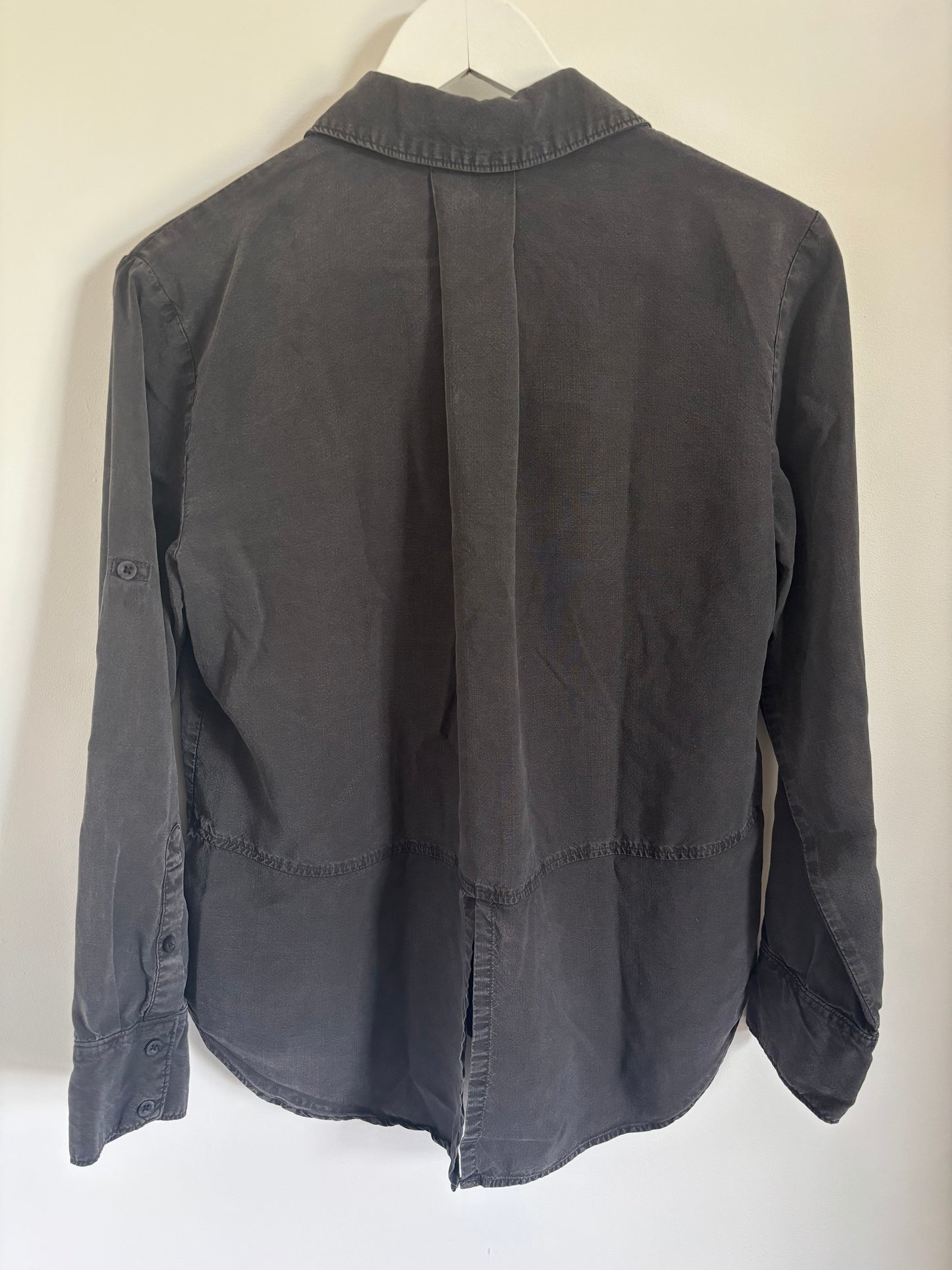 Cloth & Stone Grey Button Up Shirt | Small (loose fit)