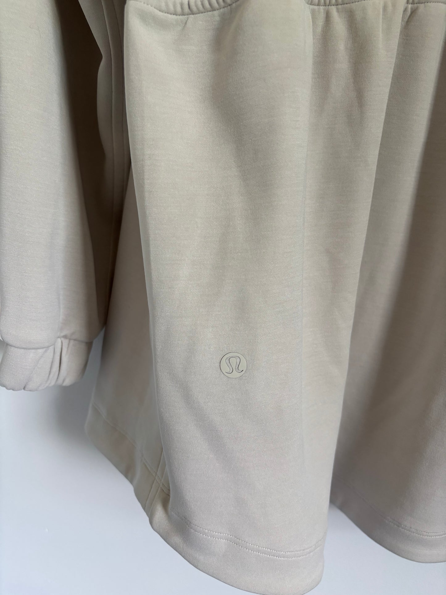 Lululemon Softstreme Cinch Waist Jacket in Ivory | 8 (Medium/Large)
