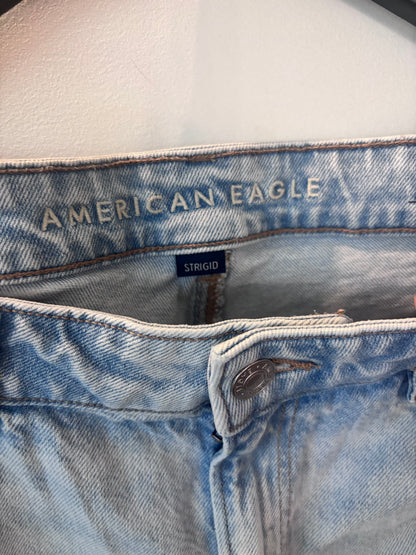 American Eagle Lightwash Mom Jeans | Sz 10