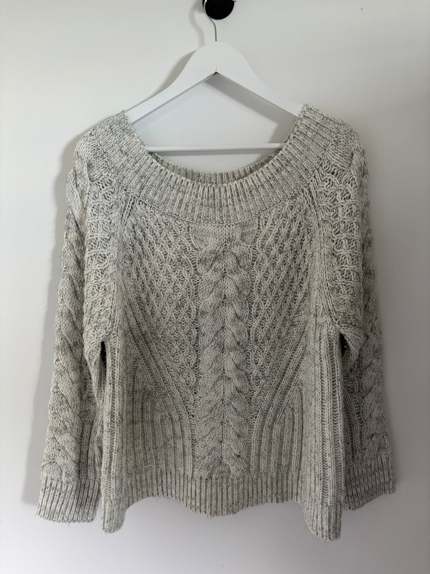 Heartloom Grey Cable Knit Sweater | Large