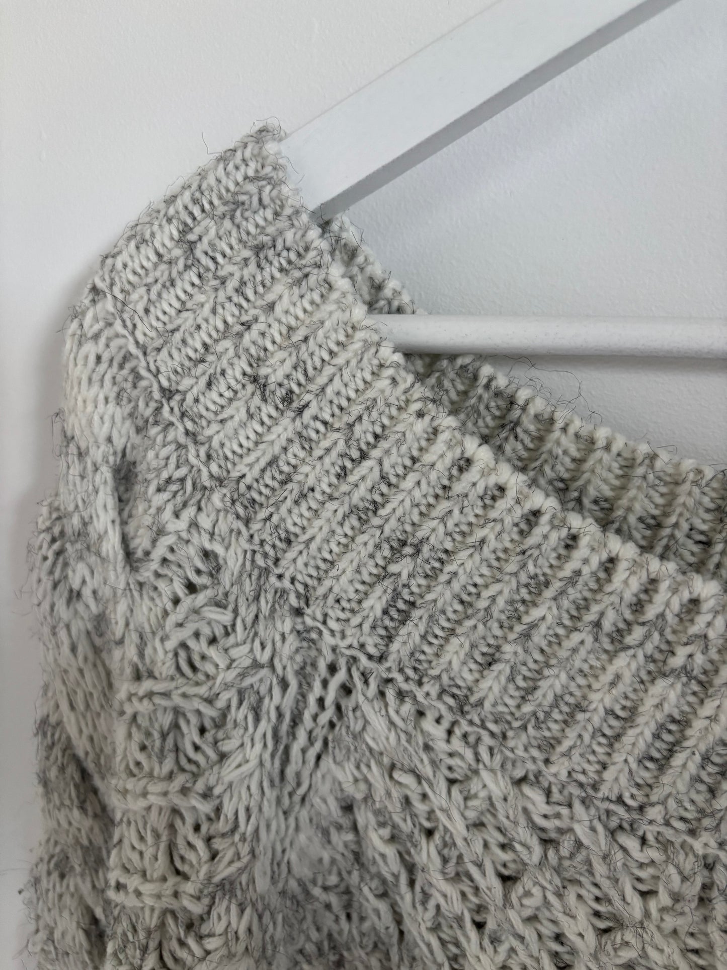 Heartloom Grey Cable Knit Sweater | Large