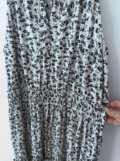 Dex Black/White Tiered Halter Dress | Sz XL