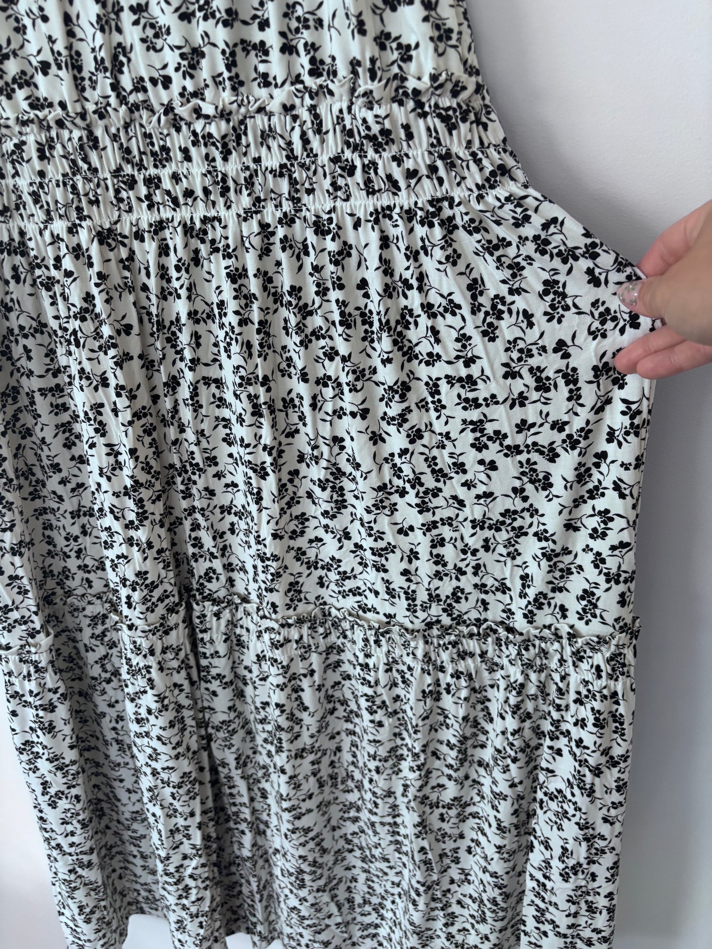 Dex Black/White Tiered Halter Dress | Sz XL