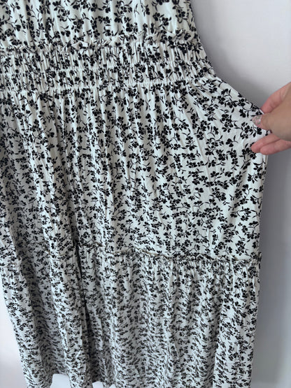 Dex Black/White Tiered Halter Dress | Sz XL