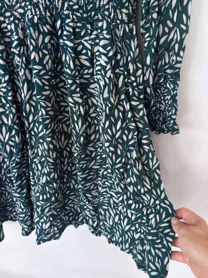 Apricot Silhouette Leaf Smocked Dress | Sz 10 (Large)