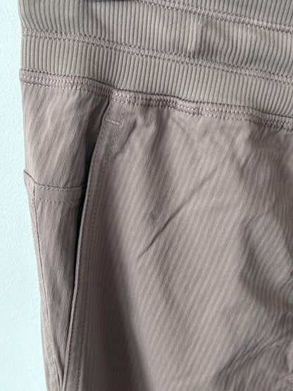Lululemon Dance Studio Relaxed-Fit Mid-Rise Cargo Jogger |Sz XS (fits like 2-4)