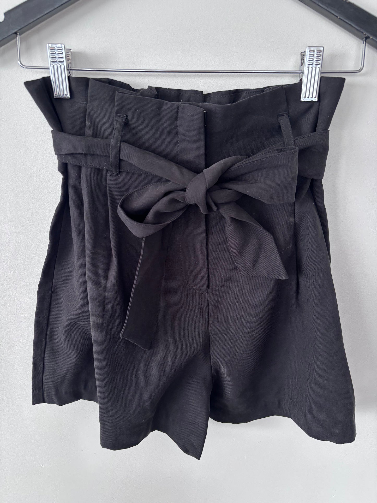 Dynamite NWT Melinda Tie-Waist Shorts | Sz XS