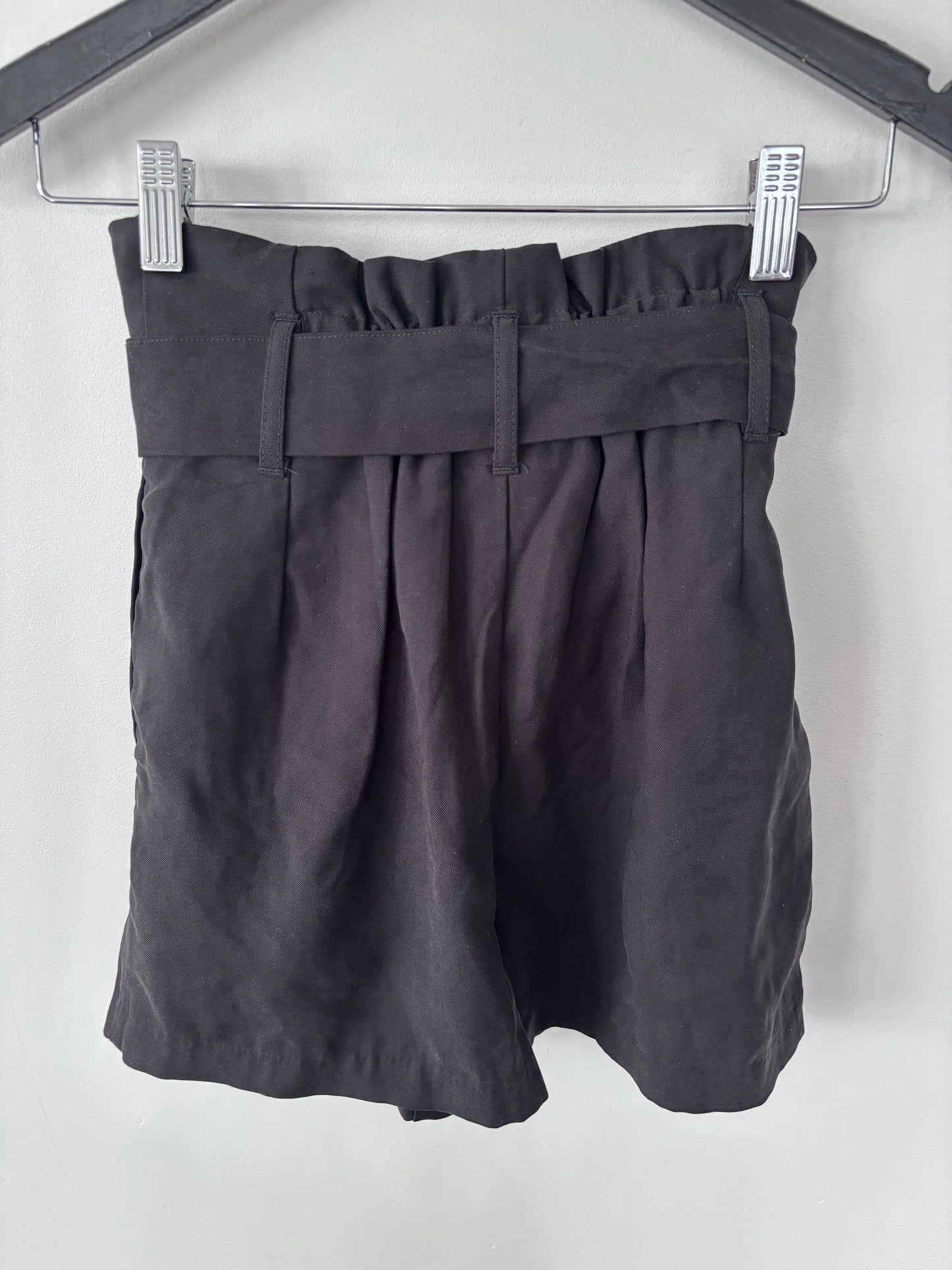Dynamite NWT Melinda Tie-Waist Shorts | Sz XS