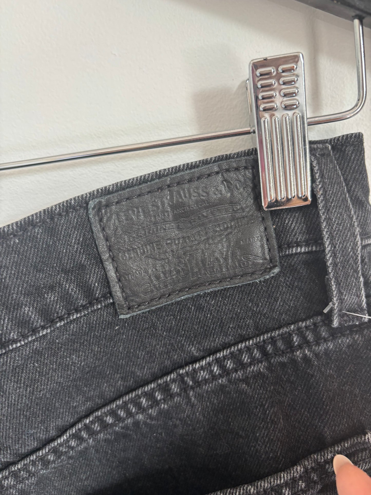 Levi's Black Balloon Jeans | 27