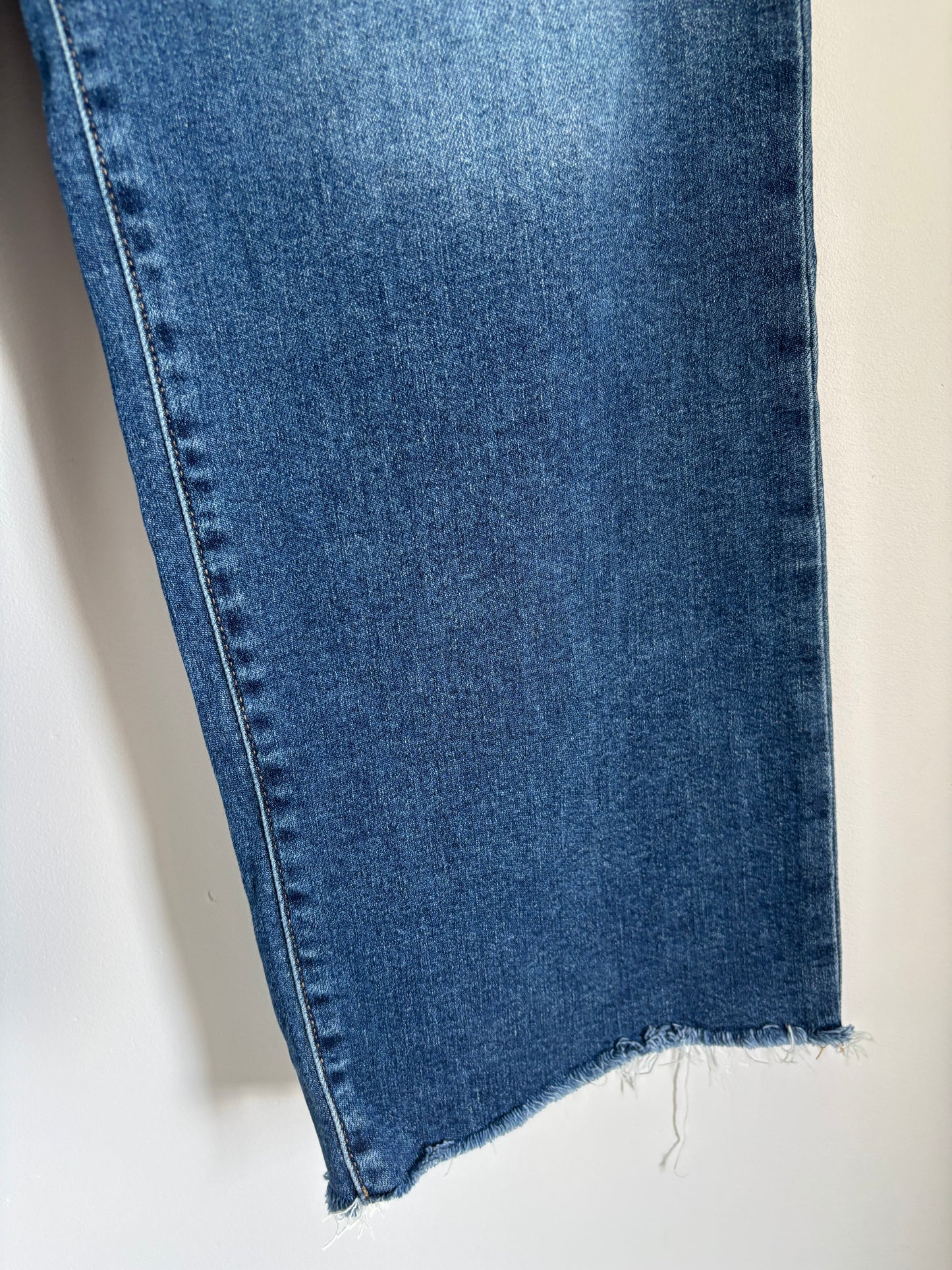 Daze Denim Pleaser Jeans High Rise Raw Hem | 29
