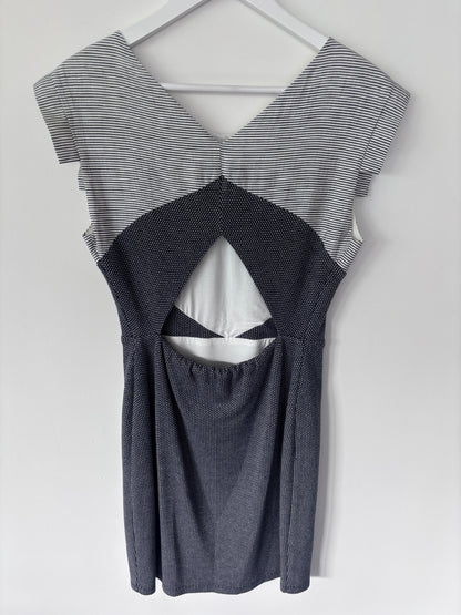 Eve Gravel Patterned Midi Dress | Sz Medium