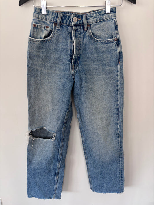 Zara Straight Button Fly Jeans | Sz 2 (M95W8)
