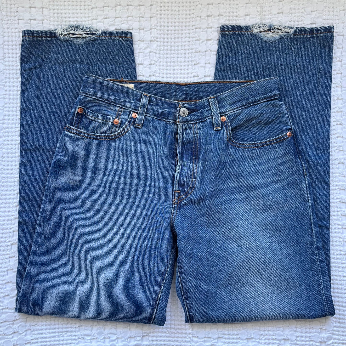 Levi's 501 90s Lightweight Medium Wash Denim | Sz 27