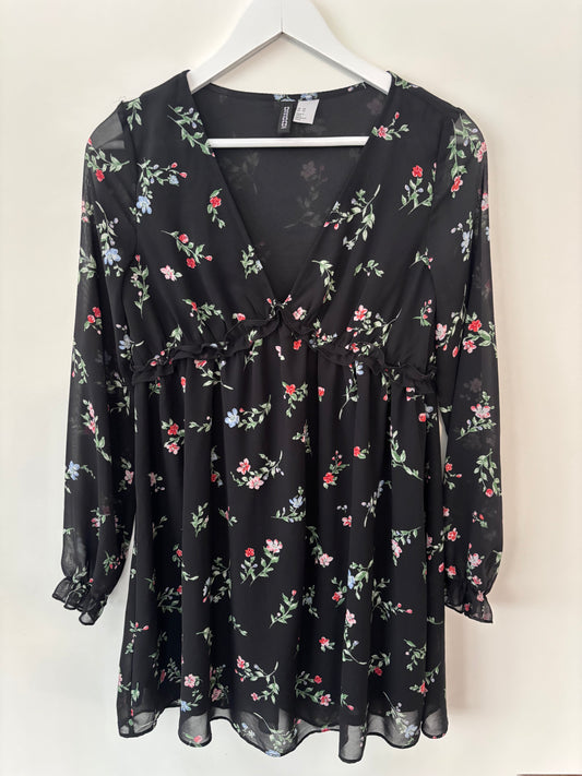 * CS H&M Black Floral Mini Dress | Sz XS (fits larger)(M129S5)