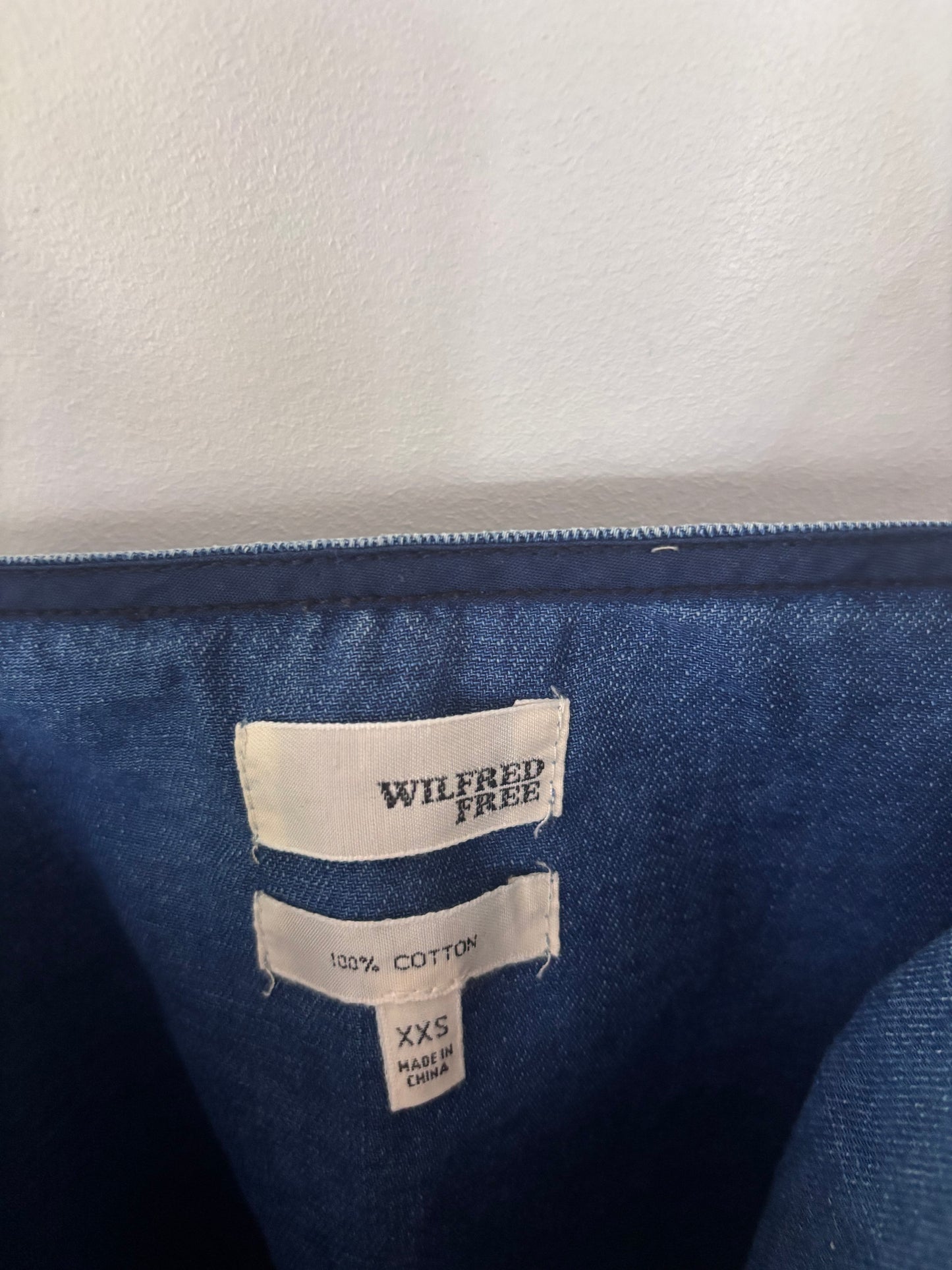 Wilfred Free Denim Camisole (medium/dark wash) | Sz XXS (relaxed fit)