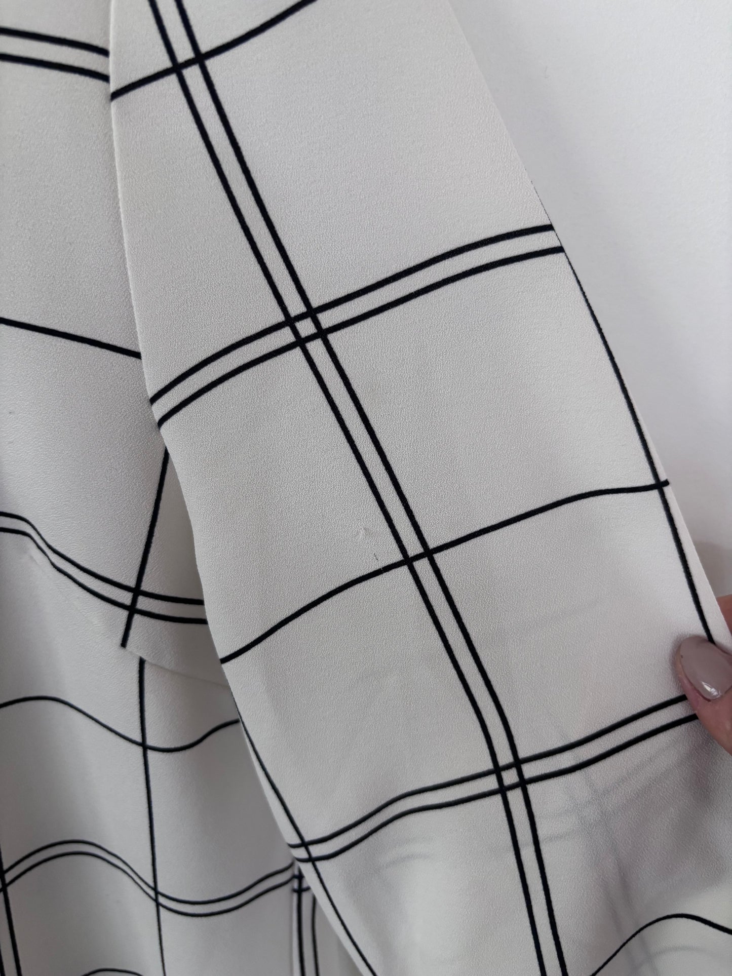 Dynamite Black/White Checked Blouse | Sz Small