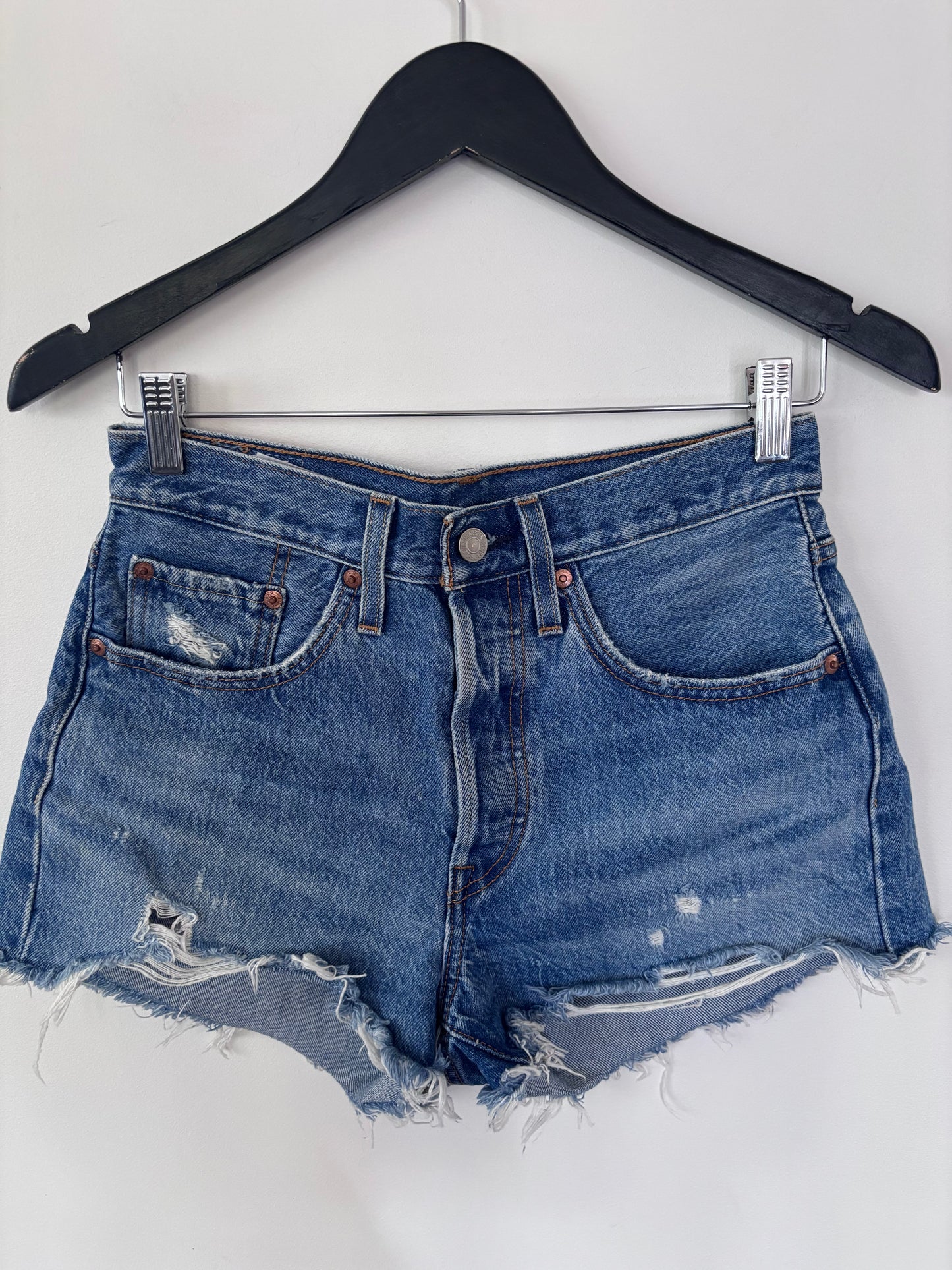 Levi 501 Shorts Light Blue | Sz 26