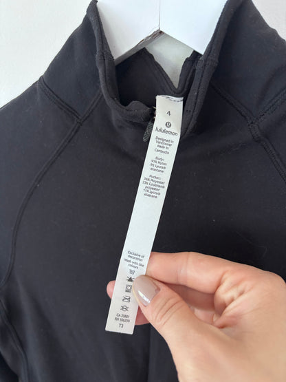 Lululemon Outrun the Elements 1/2 Zip in Black | Sz 4