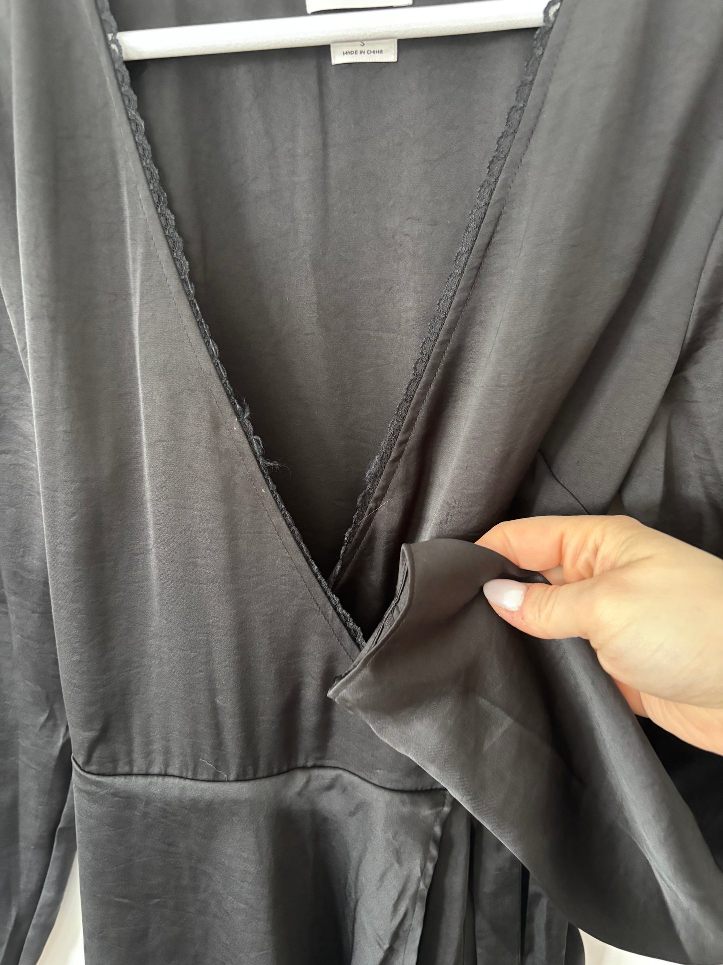 Wilfred Mademoiselle Satin Longsleeve Dress | Sz Small (M169K6)