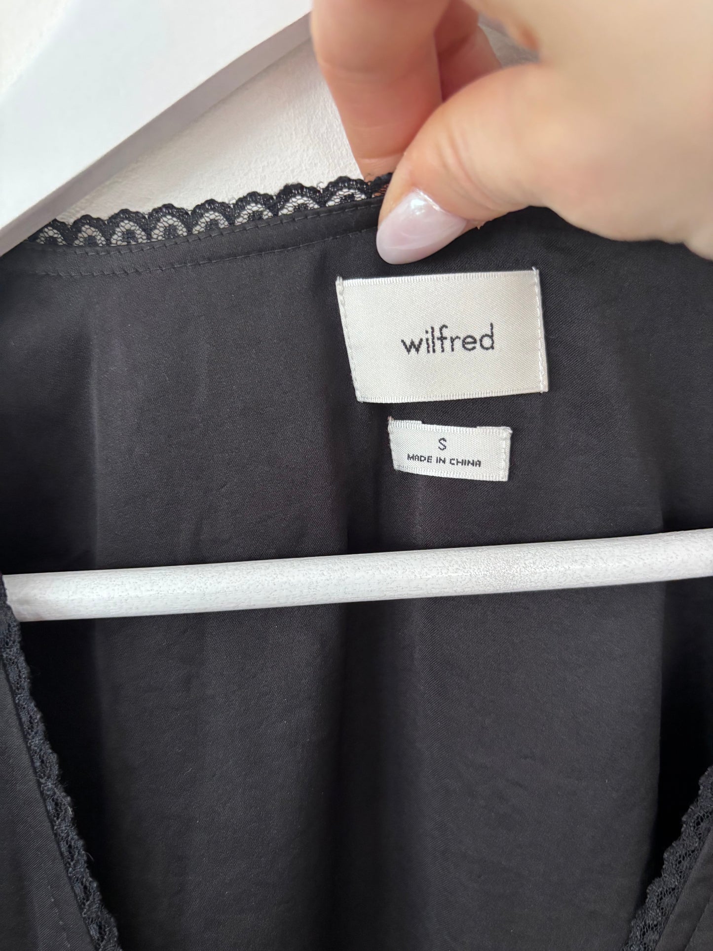 Wilfred Mademoiselle Satin Longsleeve Dress | Sz Small (M169K6)