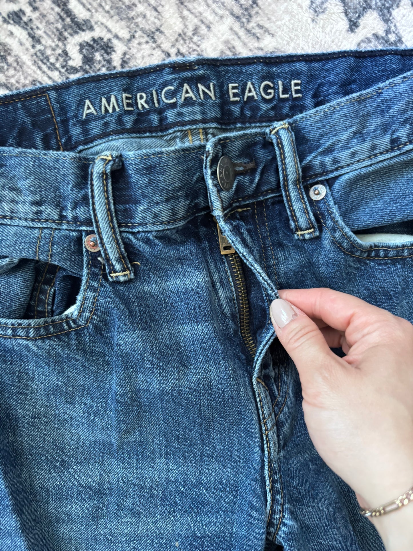 American Eagle Classic Bootcut Jeans | Sz 28