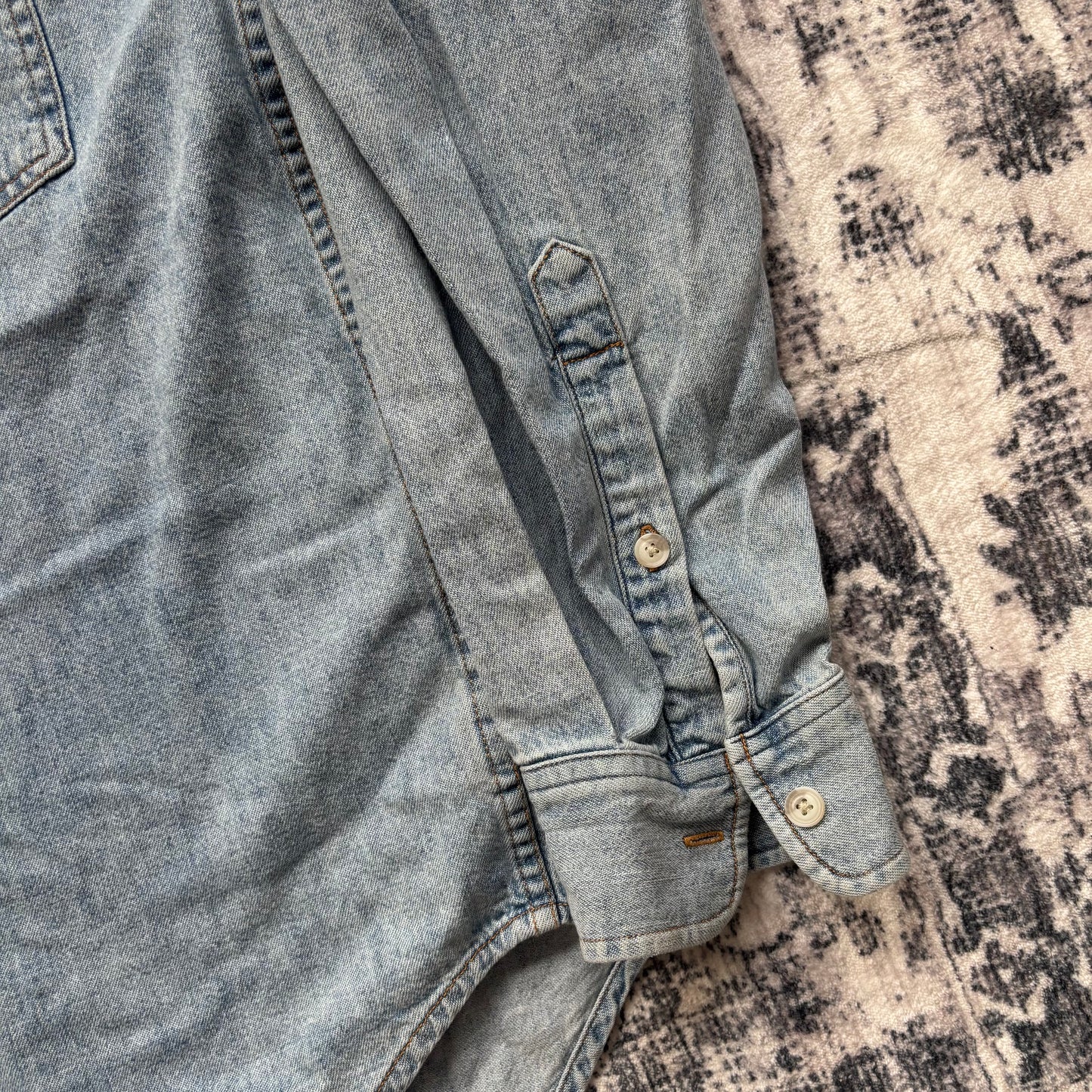 Denim Forum The '80s Comfy Denim Shirt | Sz XS (fits like small or medium) (D023R5)