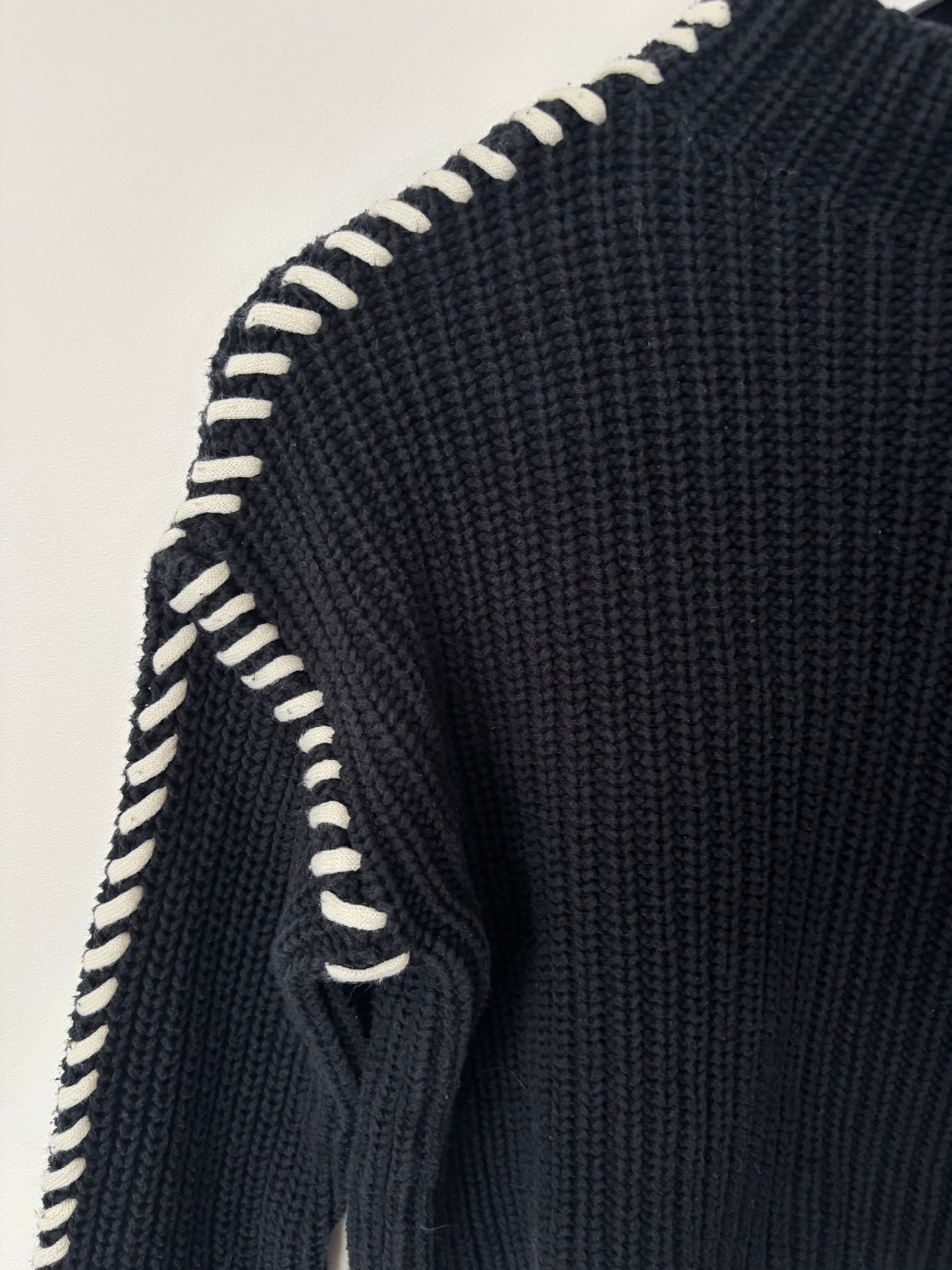 Vero Moda Black Knit Sweater | Sz Small (D033L4)