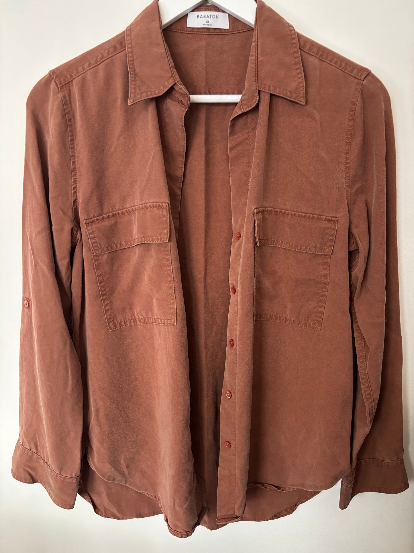 Babaton / Aritzia Tencel Button Up Utility Shirt | Sz XS (D036L4)