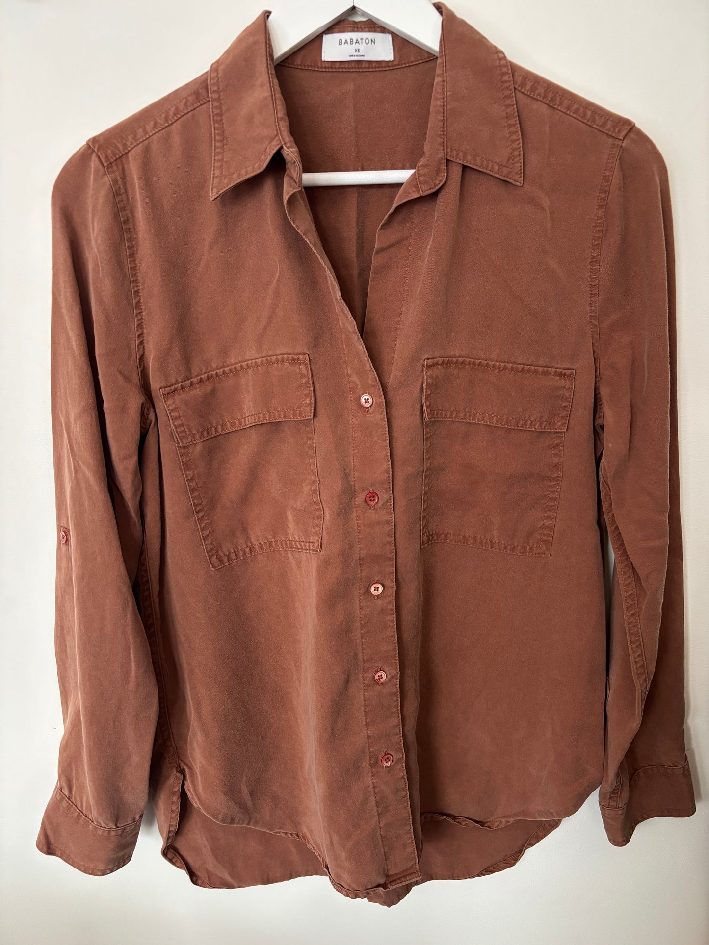 Babaton / Aritzia Tencel Button Up Utility Shirt | Sz XS (D036L4)