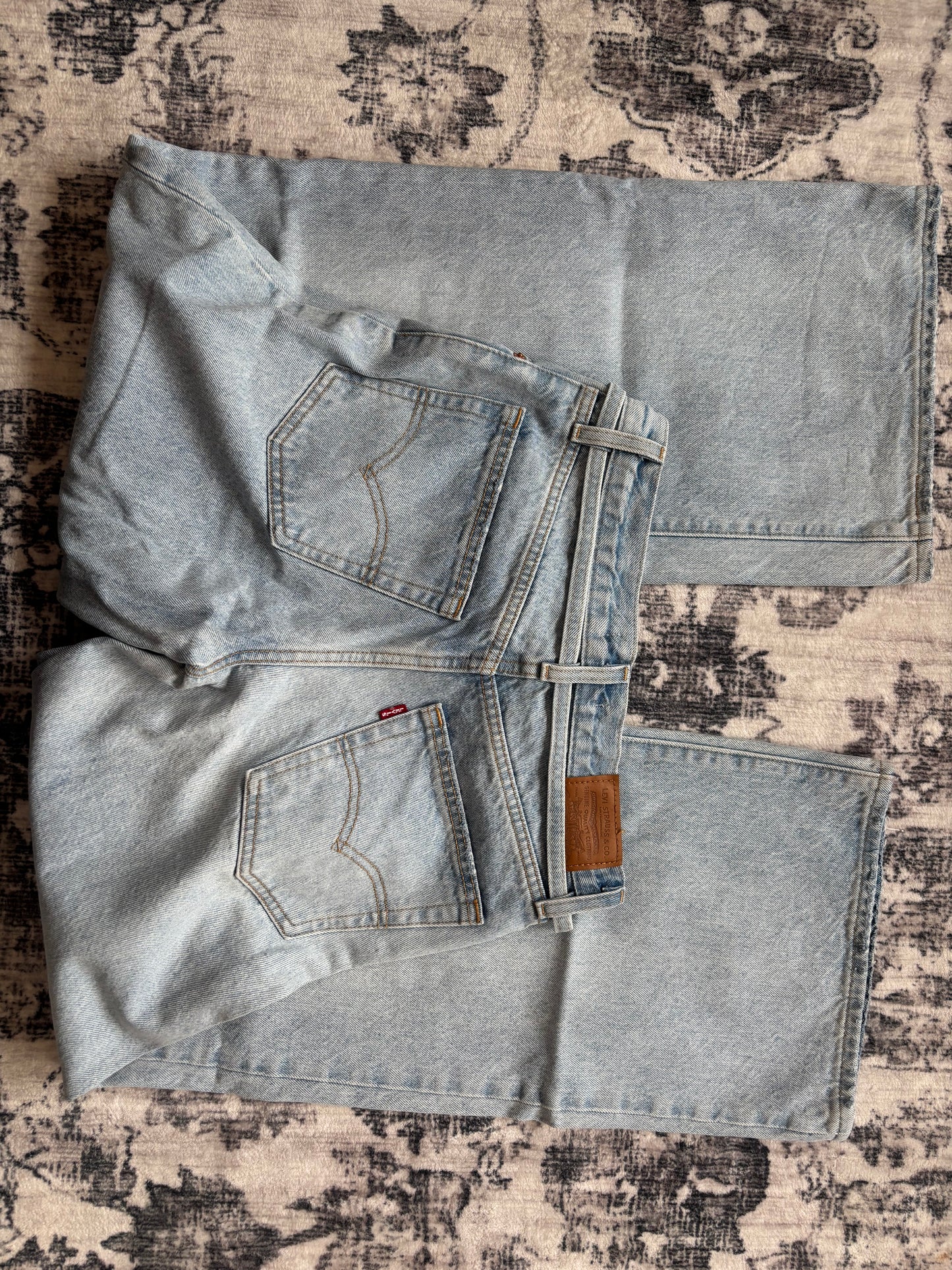 Levis XL Straight Denim | Sz 25 (D037AB)