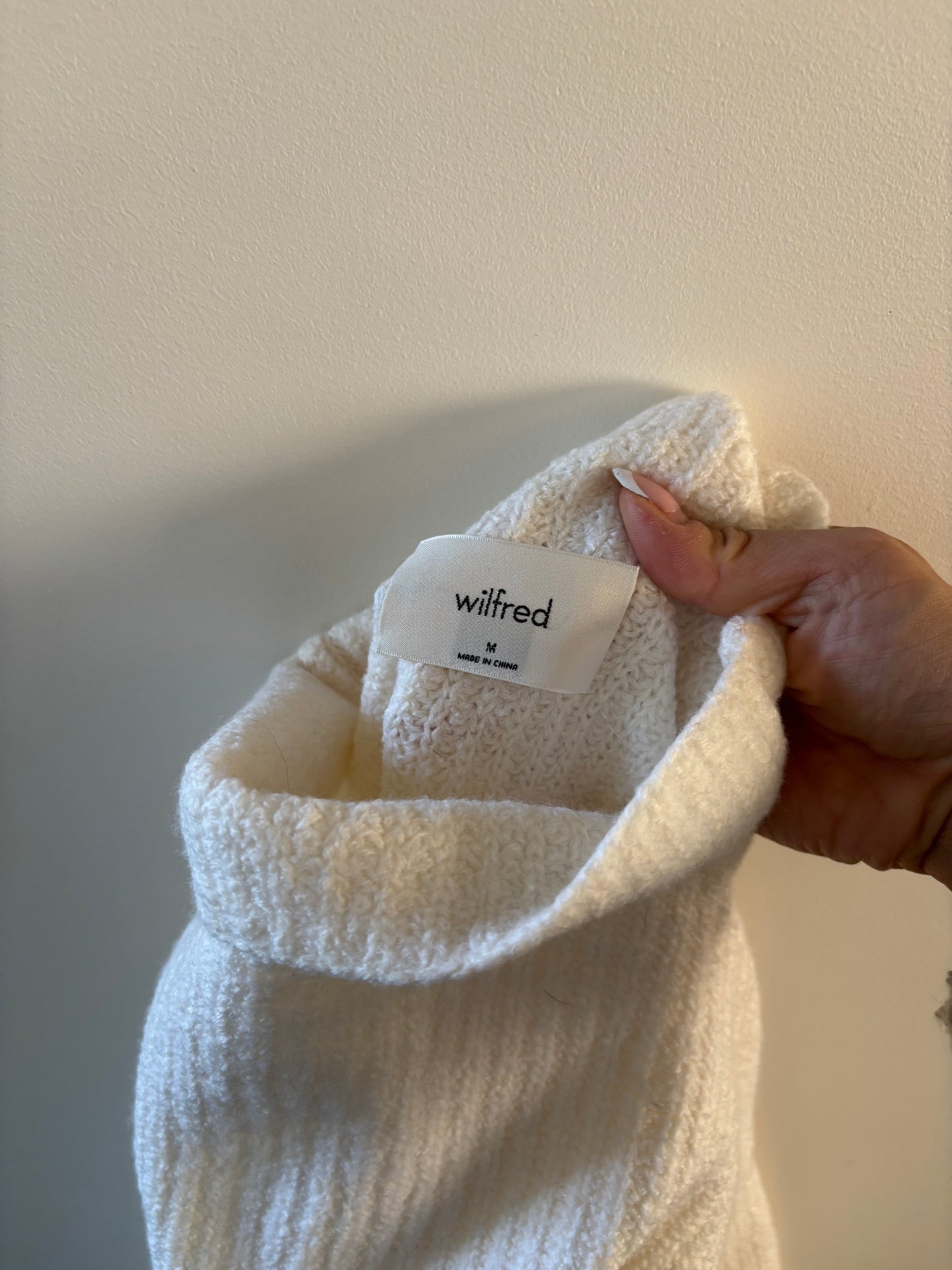 New Wilfred / Aritzia Montpellier Wool Turtleneck | Medium (relaxed fit)