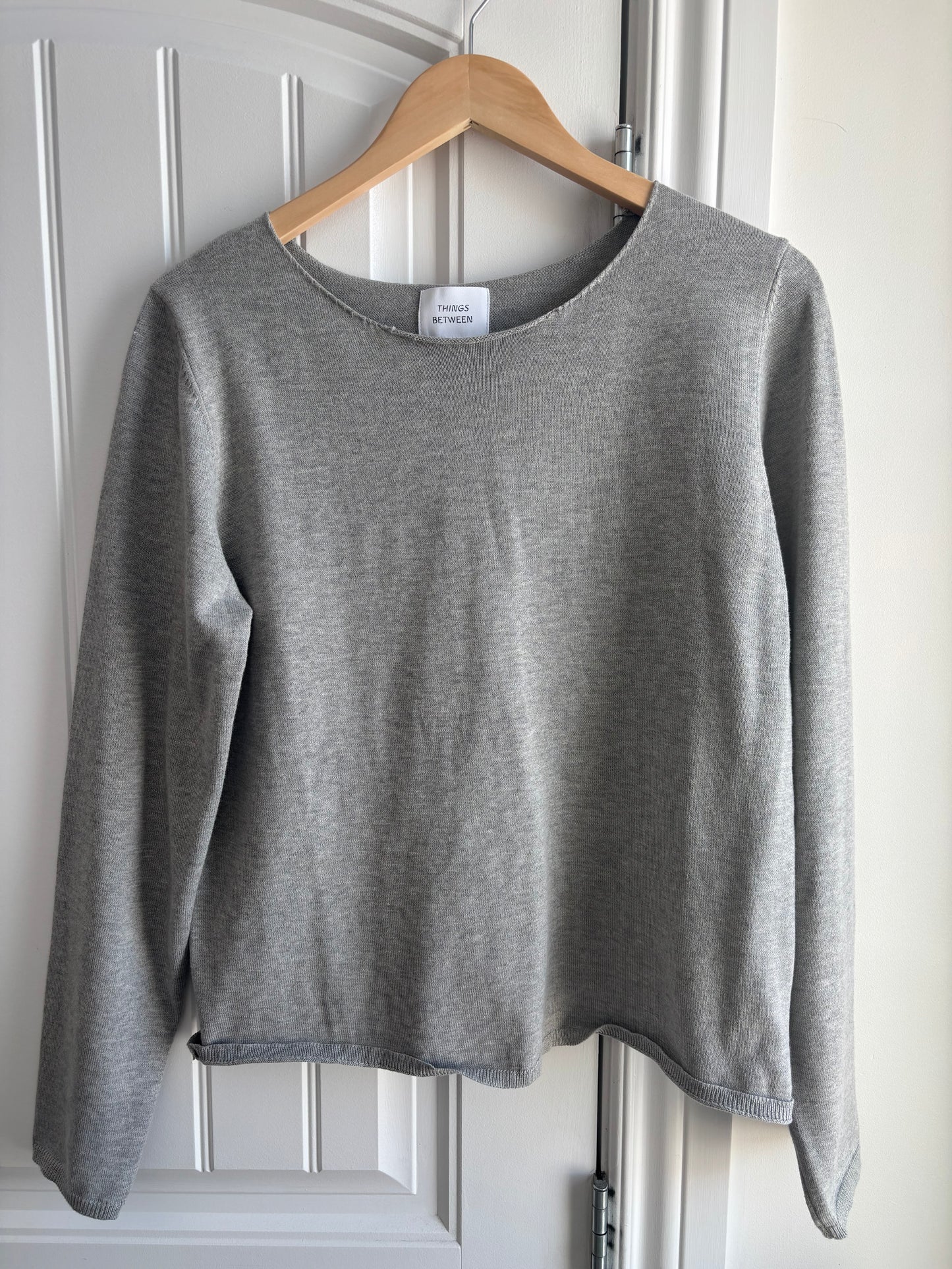 Things Between Camden Long Sleeve Grey Top | Medium